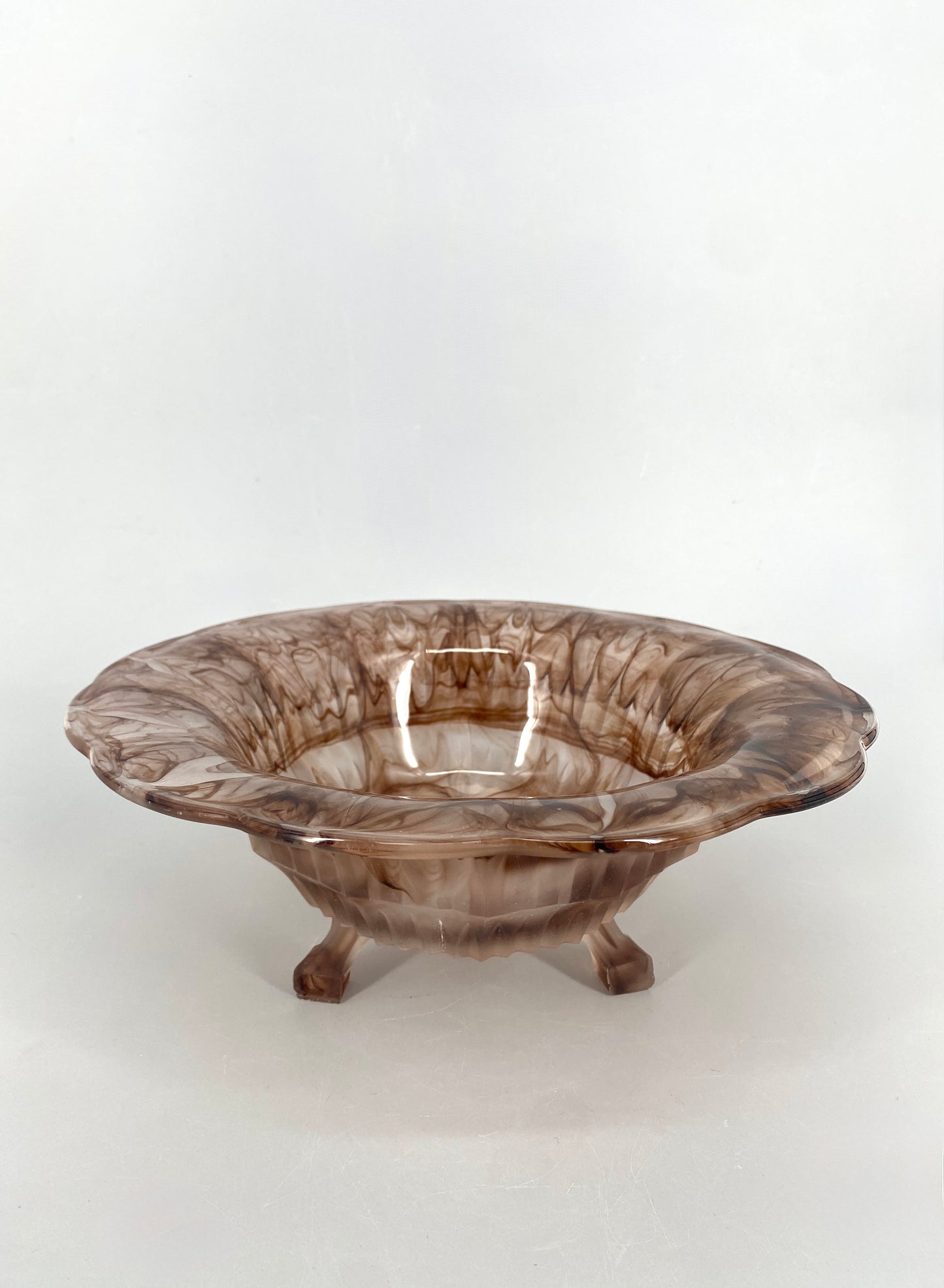 Fußschale "Hanna" aus Oralitglas von der Glasmanufaktur August Walther & Söhne AG, 1932/34