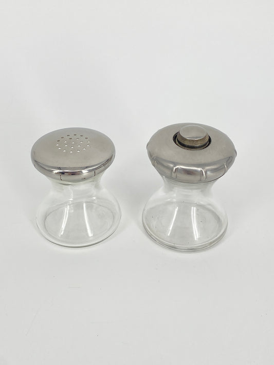 Salzstreuer & Pfeffermühle von Wilhelm Wagenfeld für WMF, Entwurf 1954