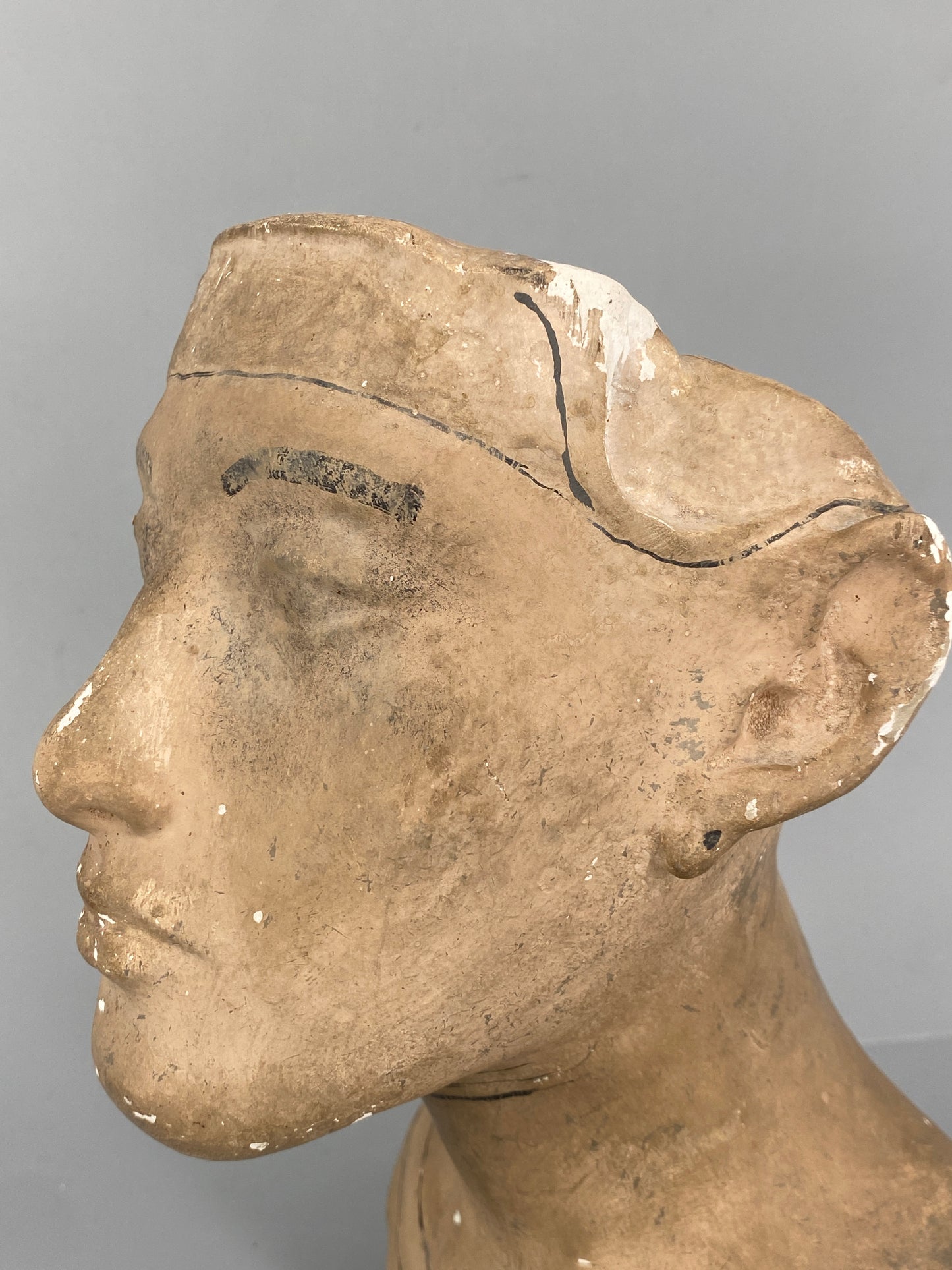 Gipsbüste von Tutanchamun im Amarna Stil, aus der Sammlung des Ägyptischen Museums Berlin