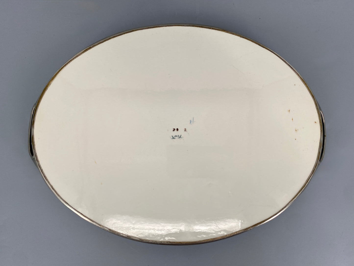 Serviertablet mit Irismotiv von Max Dannhorn, Jugendstil