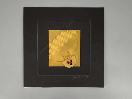 Signierte Konstruktivistische Kartoncollage in Gold mit einem Kupferdraht, 1984