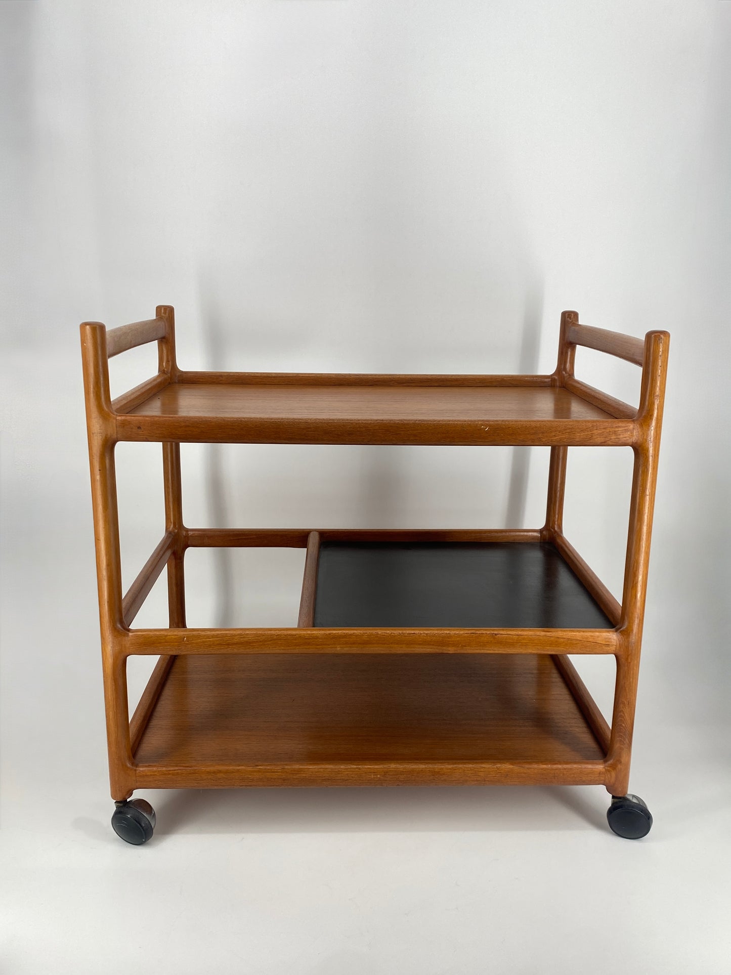Teak Servierwagen von Johannes Andersen für Silkeborg Møbelfabrik, Dänemark 60er