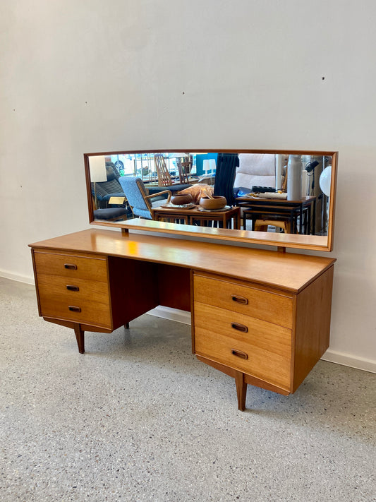 Spiegelkommode / Schminktisch aus Teakholz, Dänemark, 1960er Jahre