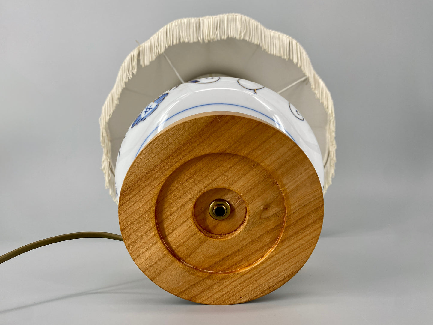 Meissen Tischlampe mit Zwiebelmuster, Deutschland, 19. Jh.