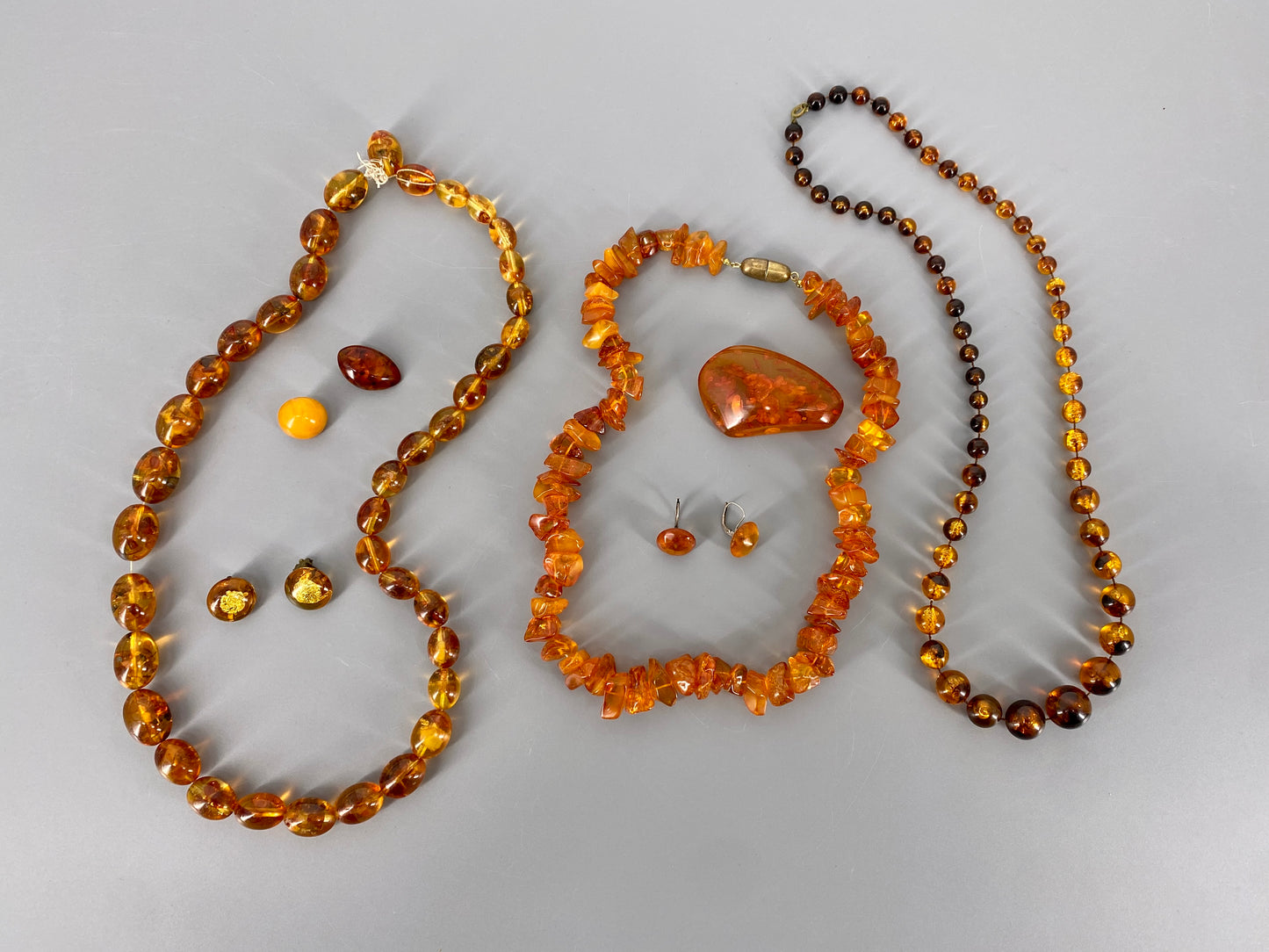 Konvolut aus vintage Bernstein Schmuck
