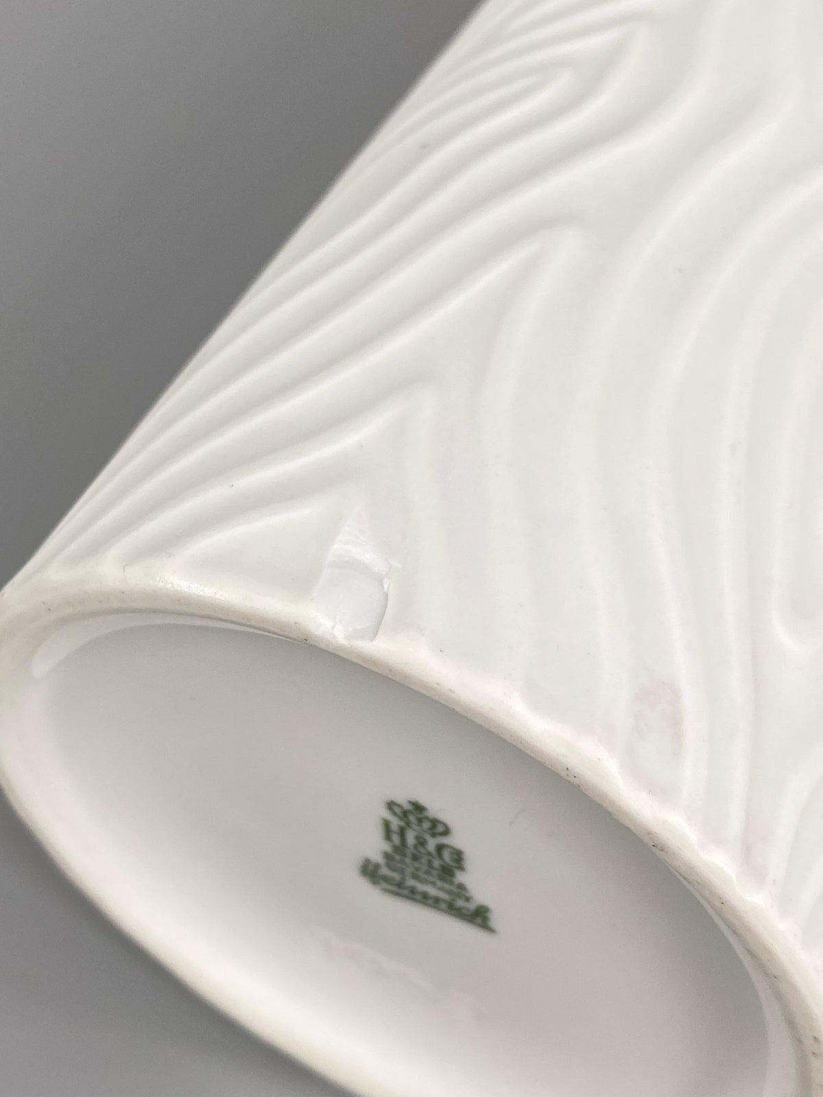 weiße Biskuit Porzellan Vase mit Holzmaserung von H&C Heinrich, Deutschland, 70er