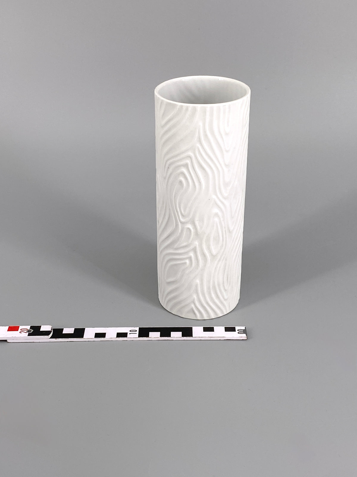 weiße Biskuit Porzellan Vase mit Holzmaserung von H&C Heinrich, Deutschland, 70er