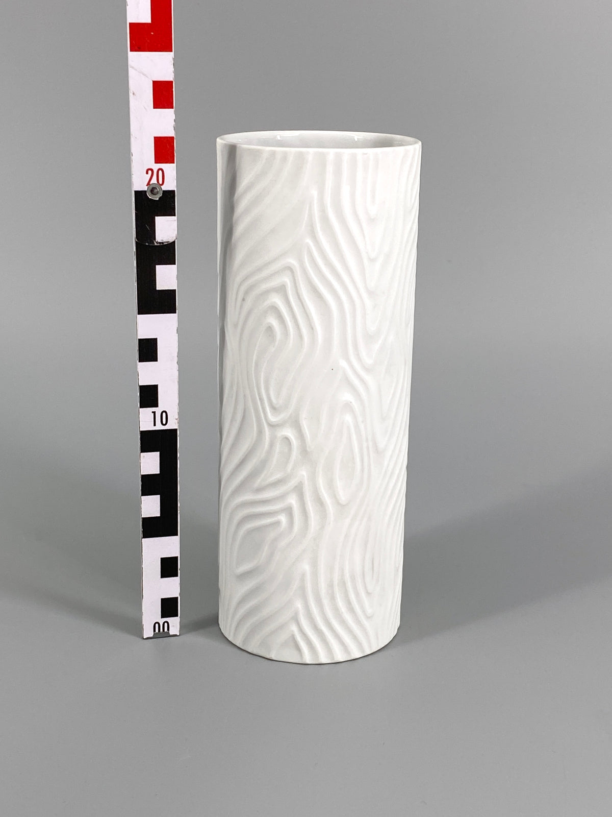 weiße Biskuit Porzellan Vase mit Holzmaserung von H&C Heinrich, Deutschland, 70er