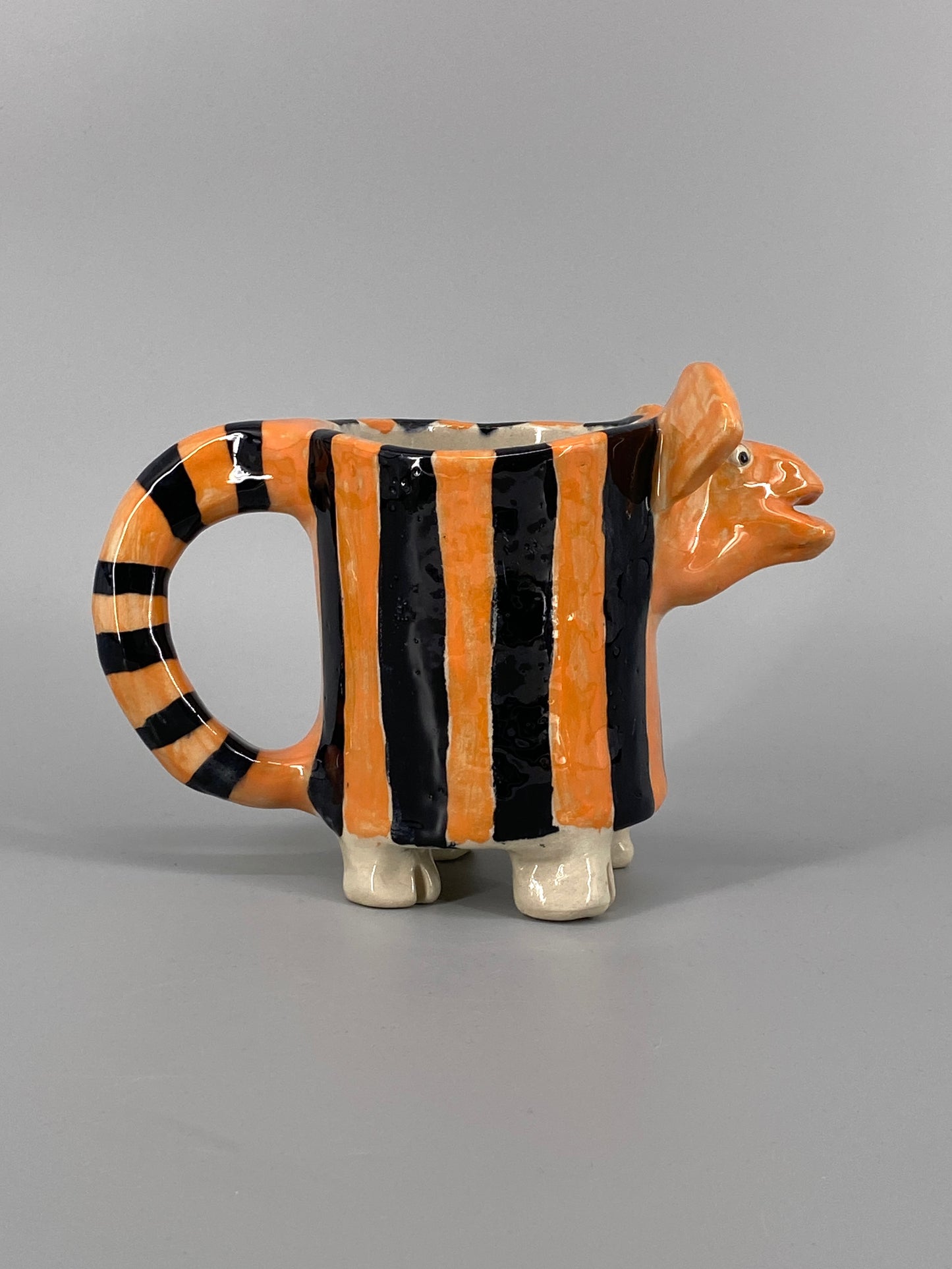 groteske Studiokeramik riesen Tasse / Vase als Tier