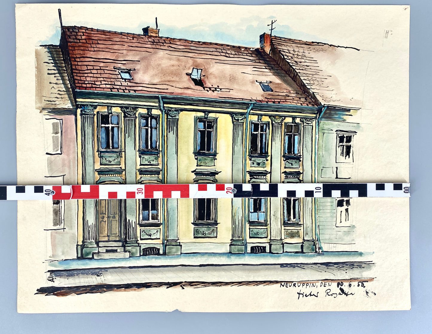 Neuruppin (Häuserreihe). Aquarellierte Zeichnung von Dieter Rogalla