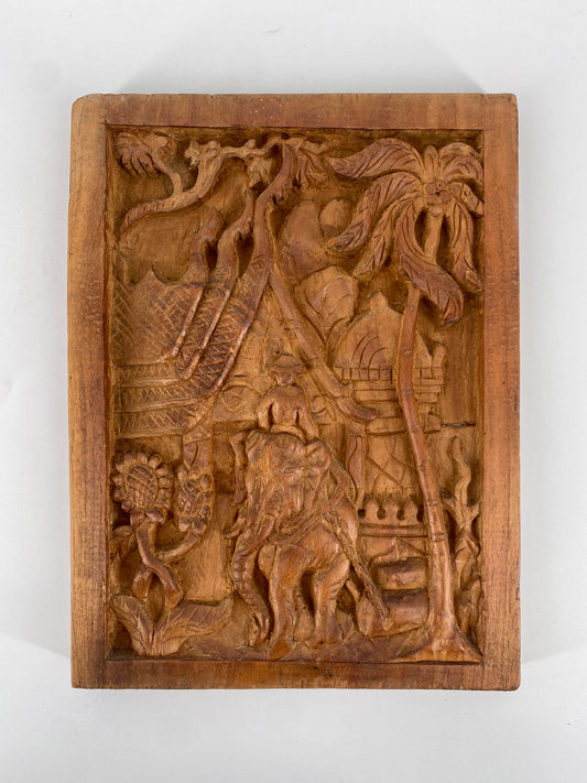 Handgefertigtes Holzrelief aus Teak, Thailand