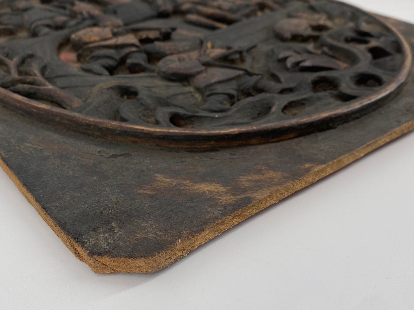 handgeschnitztes Holzrelief mit Jagdszene, China, spätes 19. Jh.