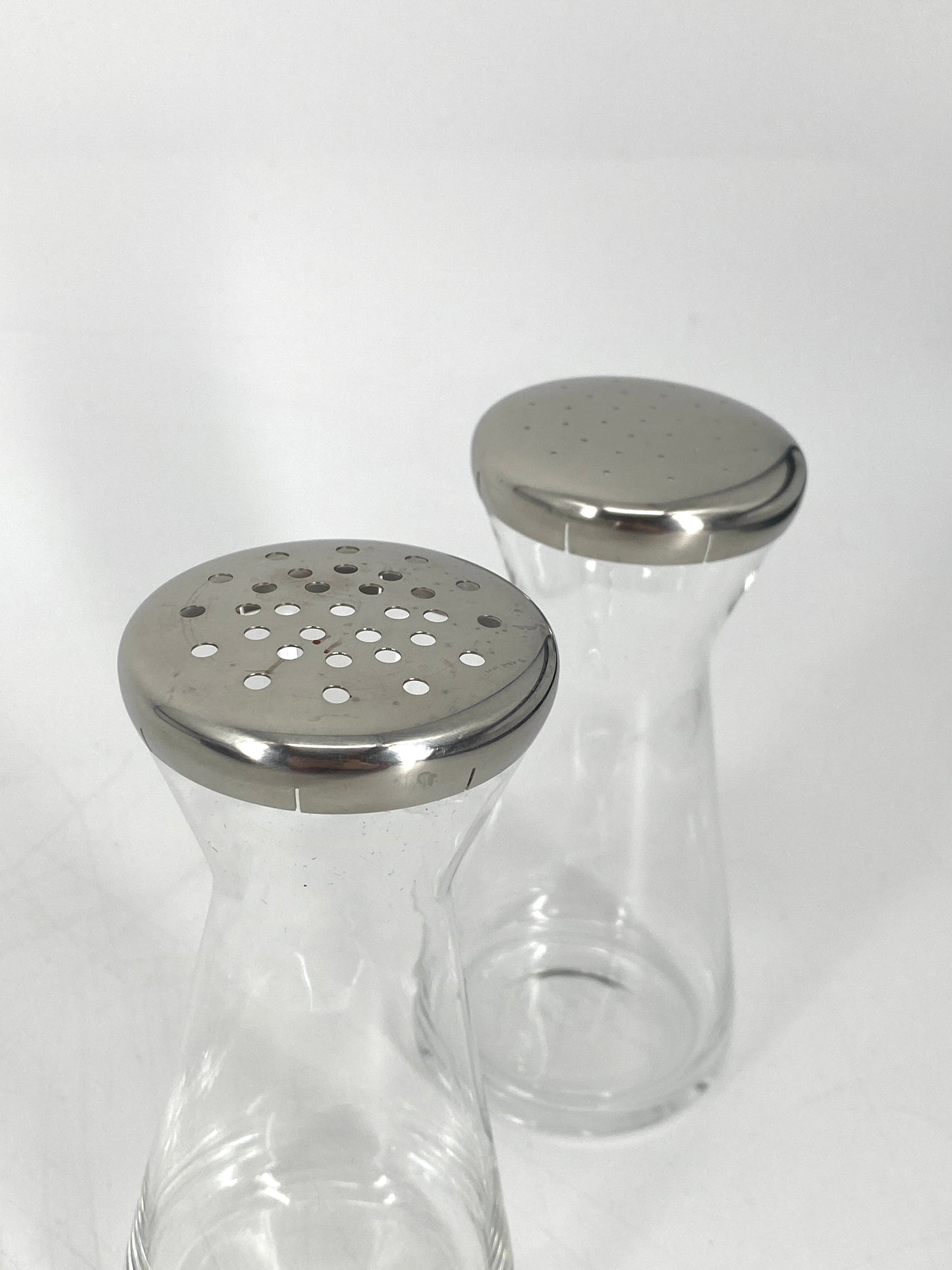 2 Streuer von Wilhelm Wagenfeld für WMF, Deutschland, 1950er