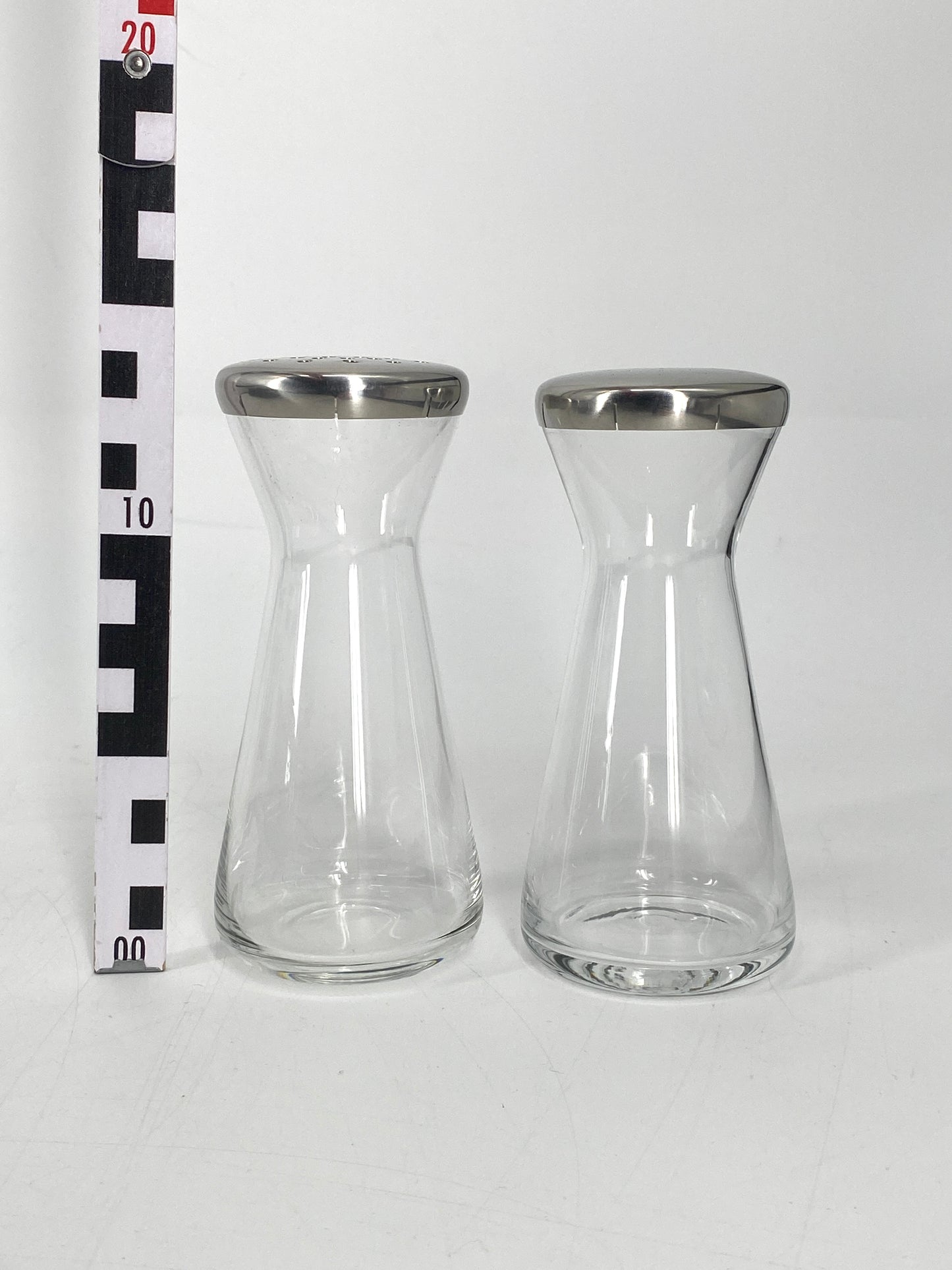 2 Streuer von Wilhelm Wagenfeld für WMF, Deutschland, 1950er