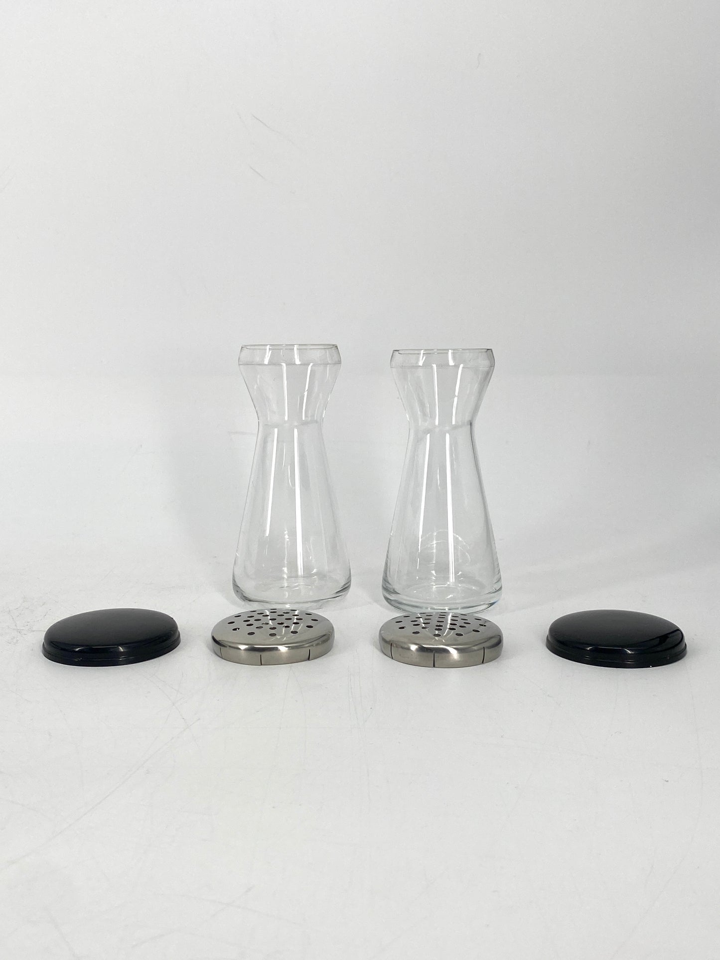 2 Streuer von Wilhelm Wagenfeld für WMF, Deutschland, 1950er