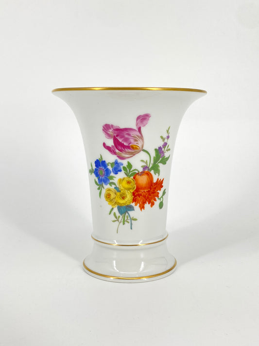 Trompetenvase mit Blumendekor von Meissen