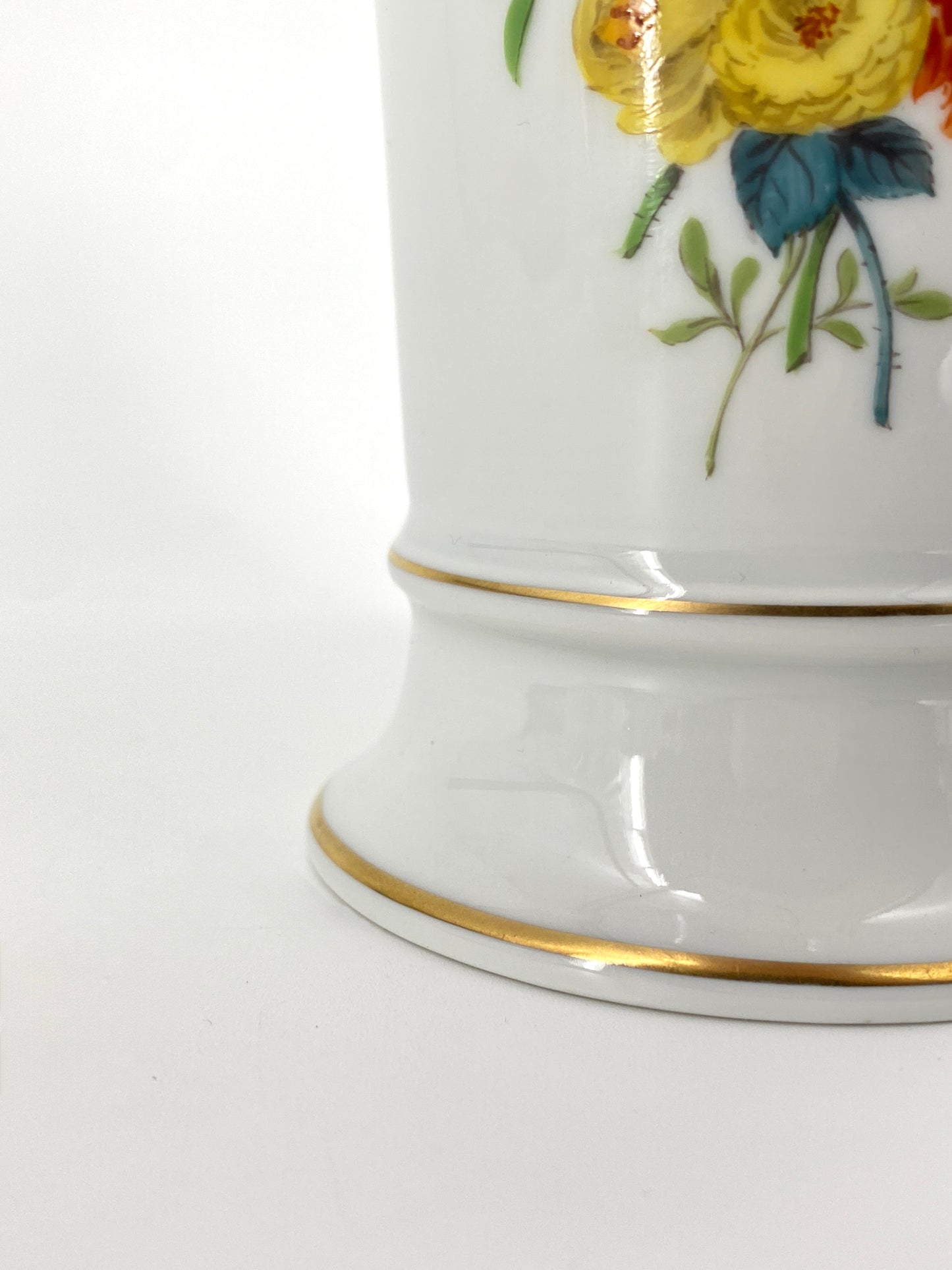 Trompetenvase mit Blumendekor von Meissen