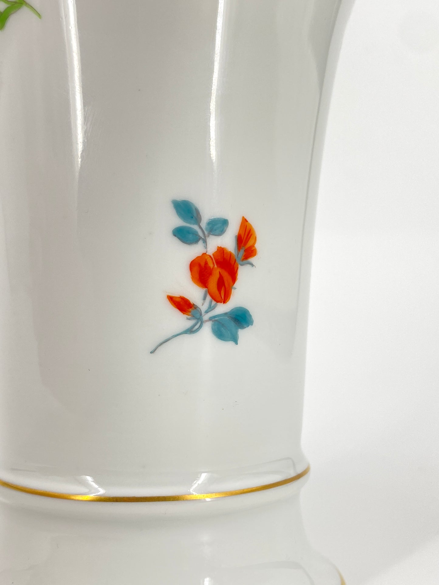 Trompetenvase mit Blumendekor von Meissen