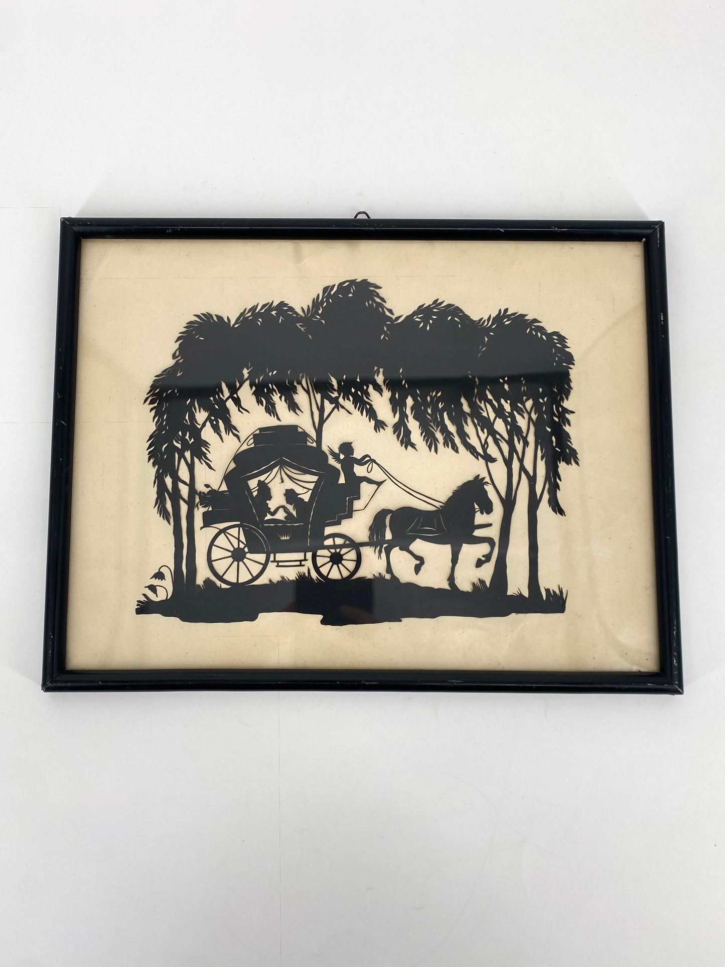 Scherenschnitt mit historischer Kutsche und Pferd, 1920er