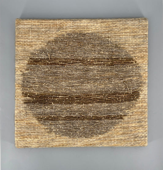 Textilkunst-Objekt mit Zweigen, geknüpft von Val Krohn-Ching