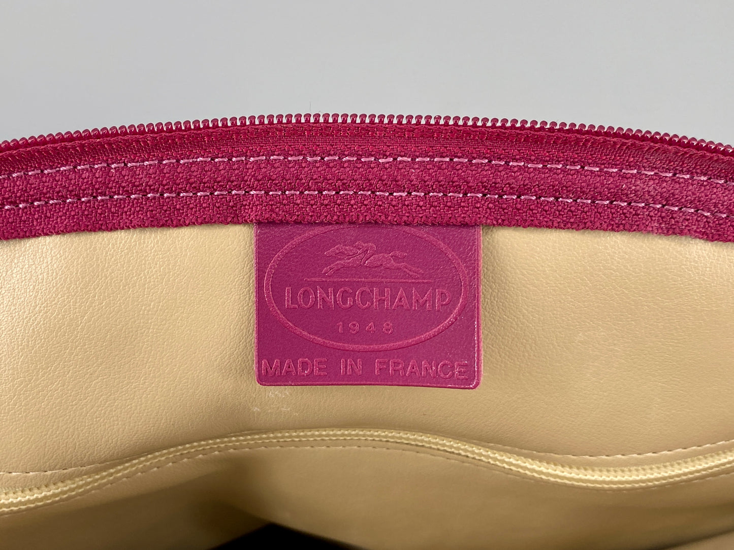 "Le Foulonné" Kulturbeutel von Longchamp aus Leder, Frankreich, vintage