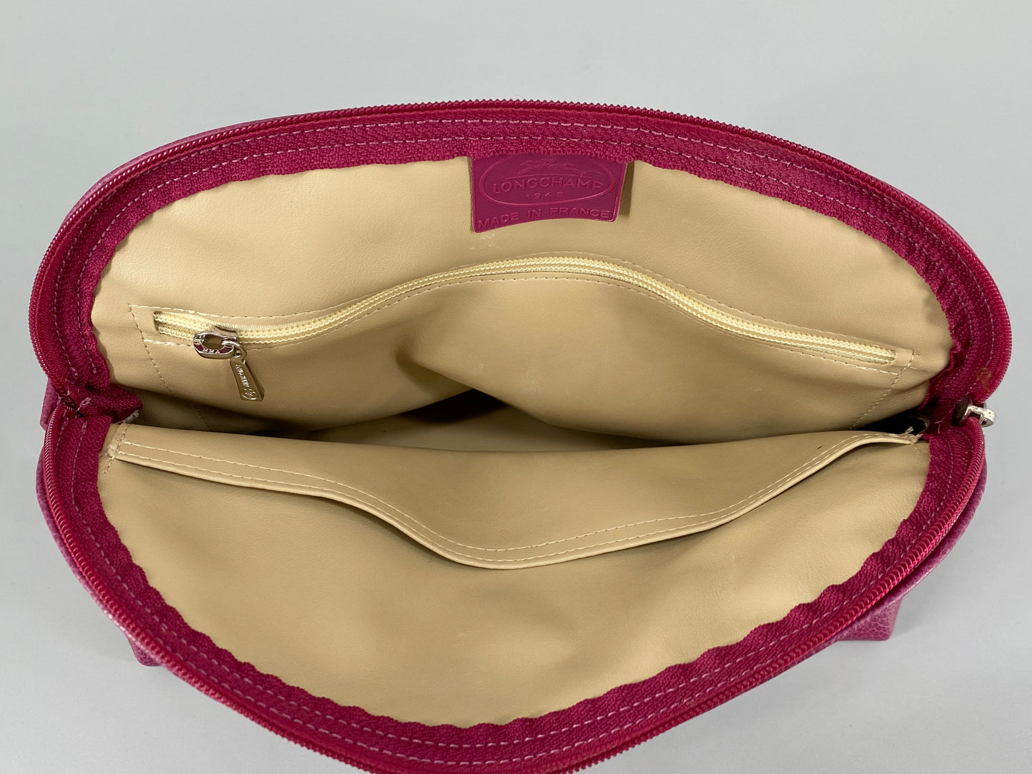 "Le Foulonné" Kulturbeutel von Longchamp aus Leder, Frankreich, vintage