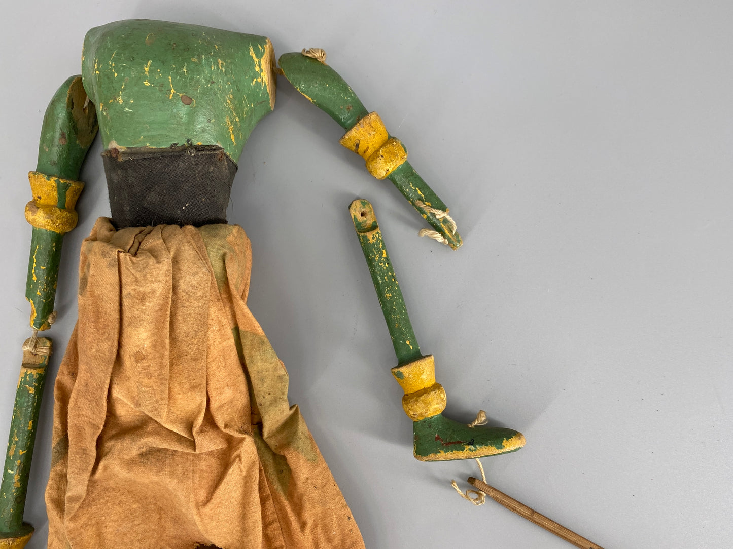 2 Wayang Golek Marionetten, Indonesien, frühes 19. Jhd.