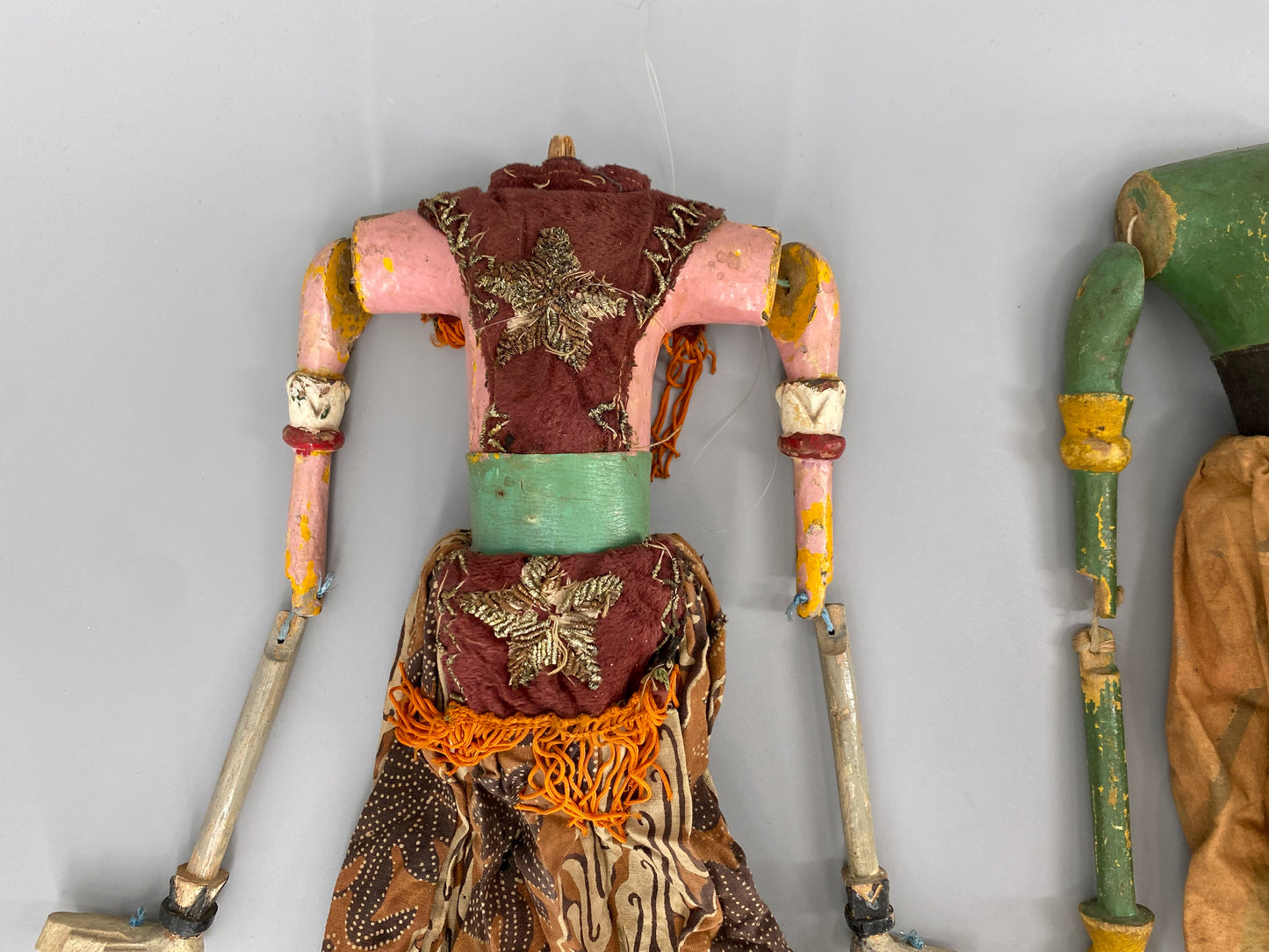2 Wayang Golek Marionetten, Indonesien, frühes 19. Jhd.