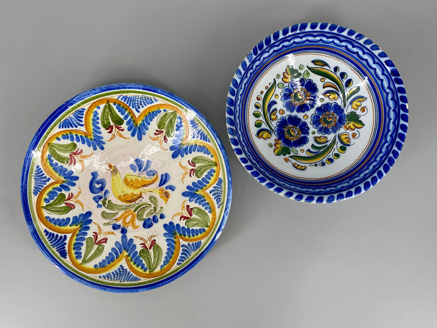 Handbemalte Majolika Wandteller, Spanien & Italien, 19. Jhd.