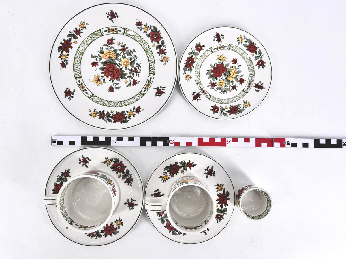 3x Sets Villeroy & Boch, Summerday Porzellan Service.