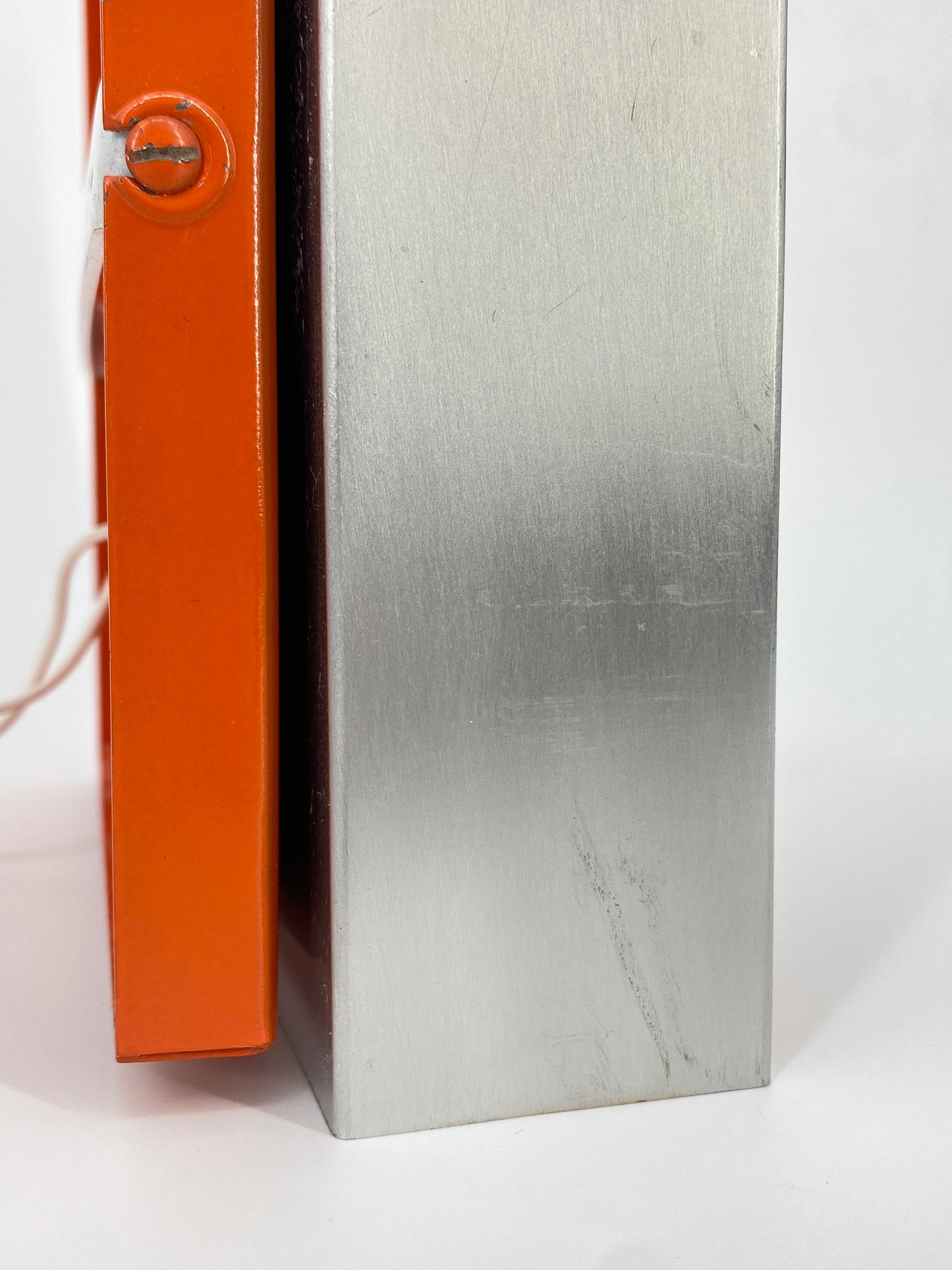 Wandlampe im Stil von Staff, Space Age, 1970er Jahre, Orange, Aluminium