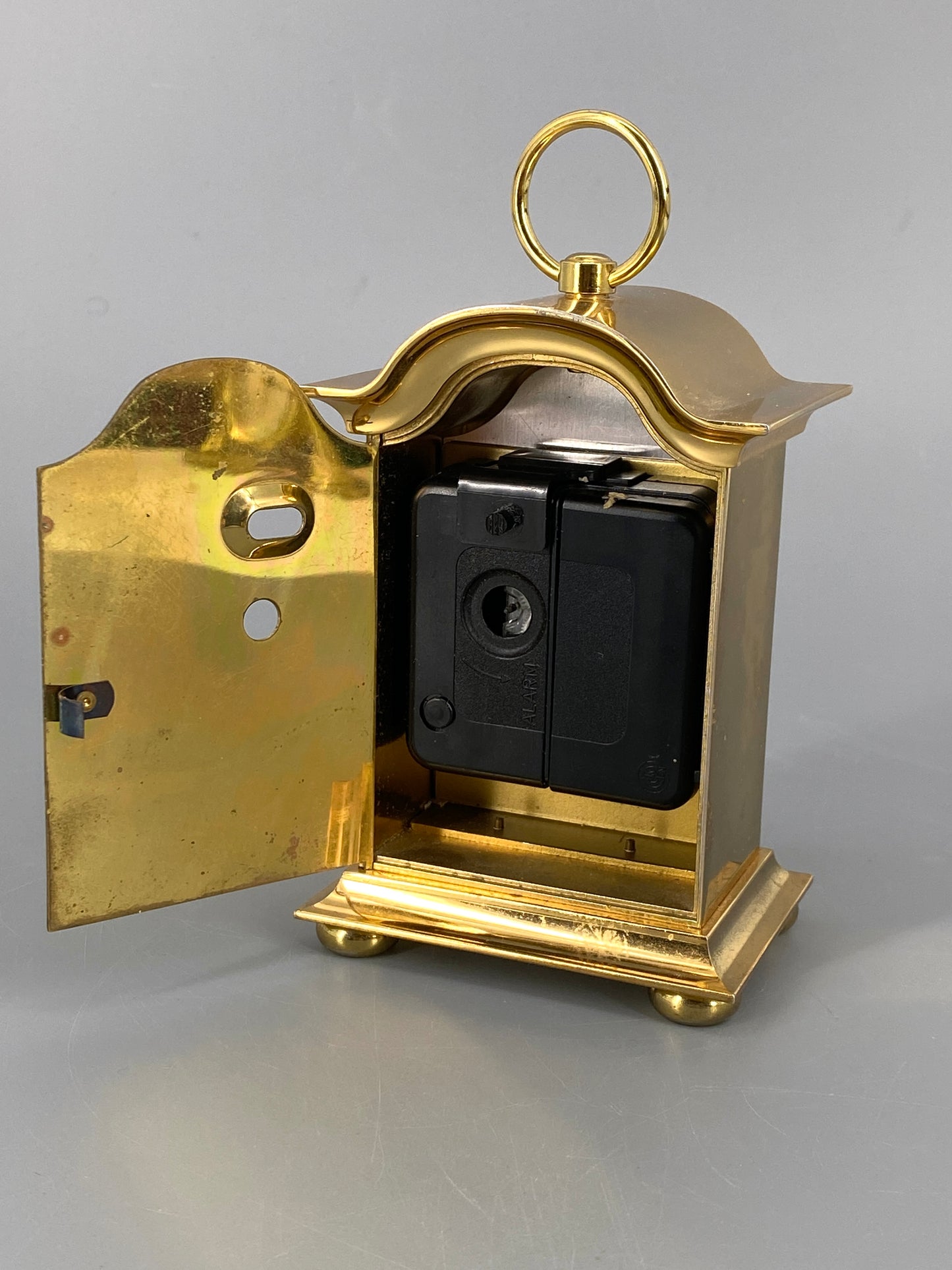 Goldene Quartz Tischuhr von Schmid mit Tragegriff