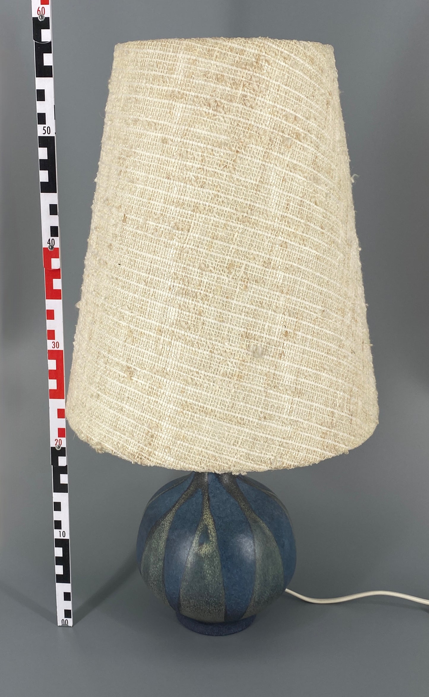 Tischlampe "7713" von Karlsruher Keramik mit originalem Stoffschirm, 50/60er