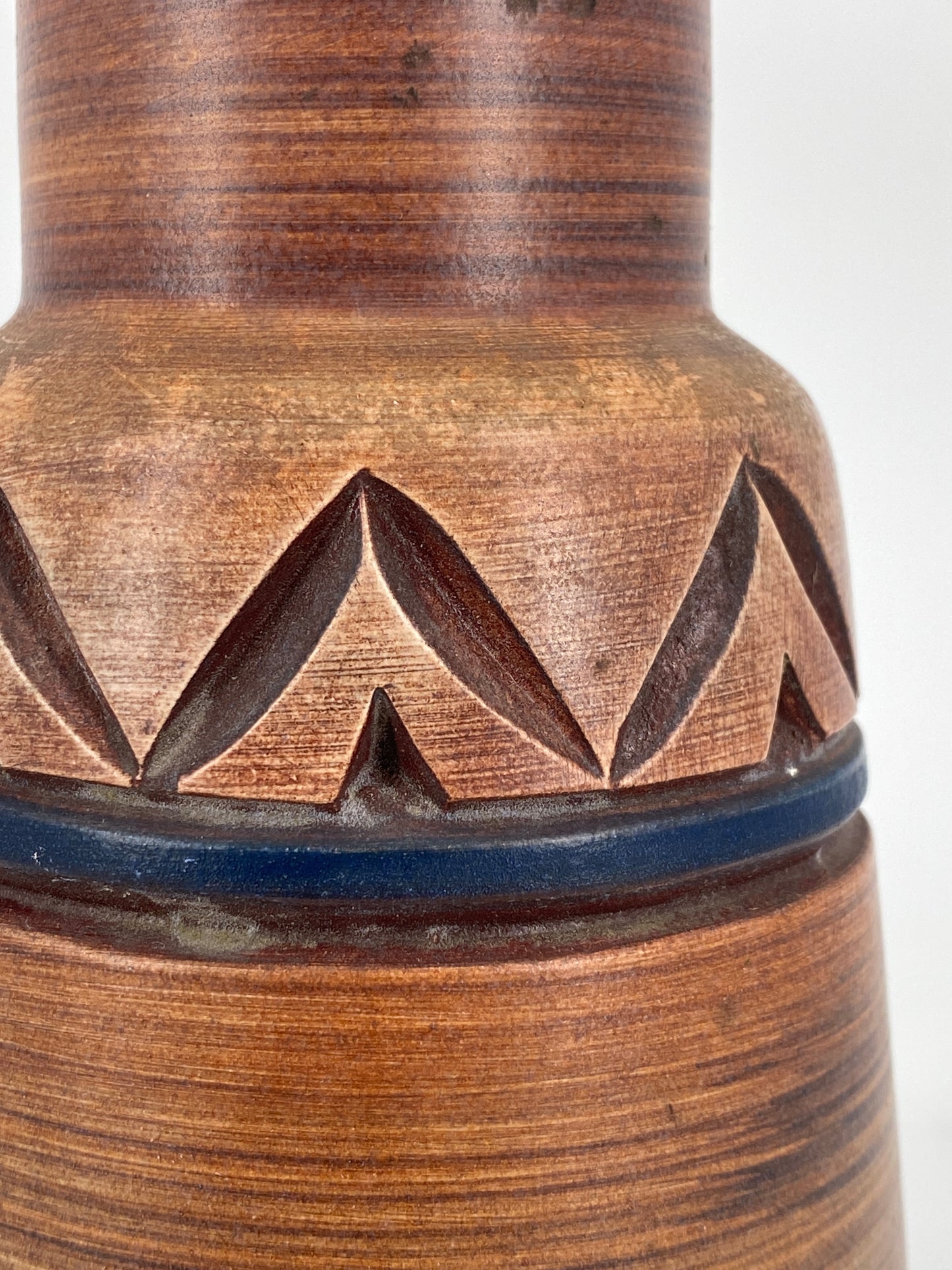 Vintage Vase aus Keramik mit Relief und Farbverlauf, 60er