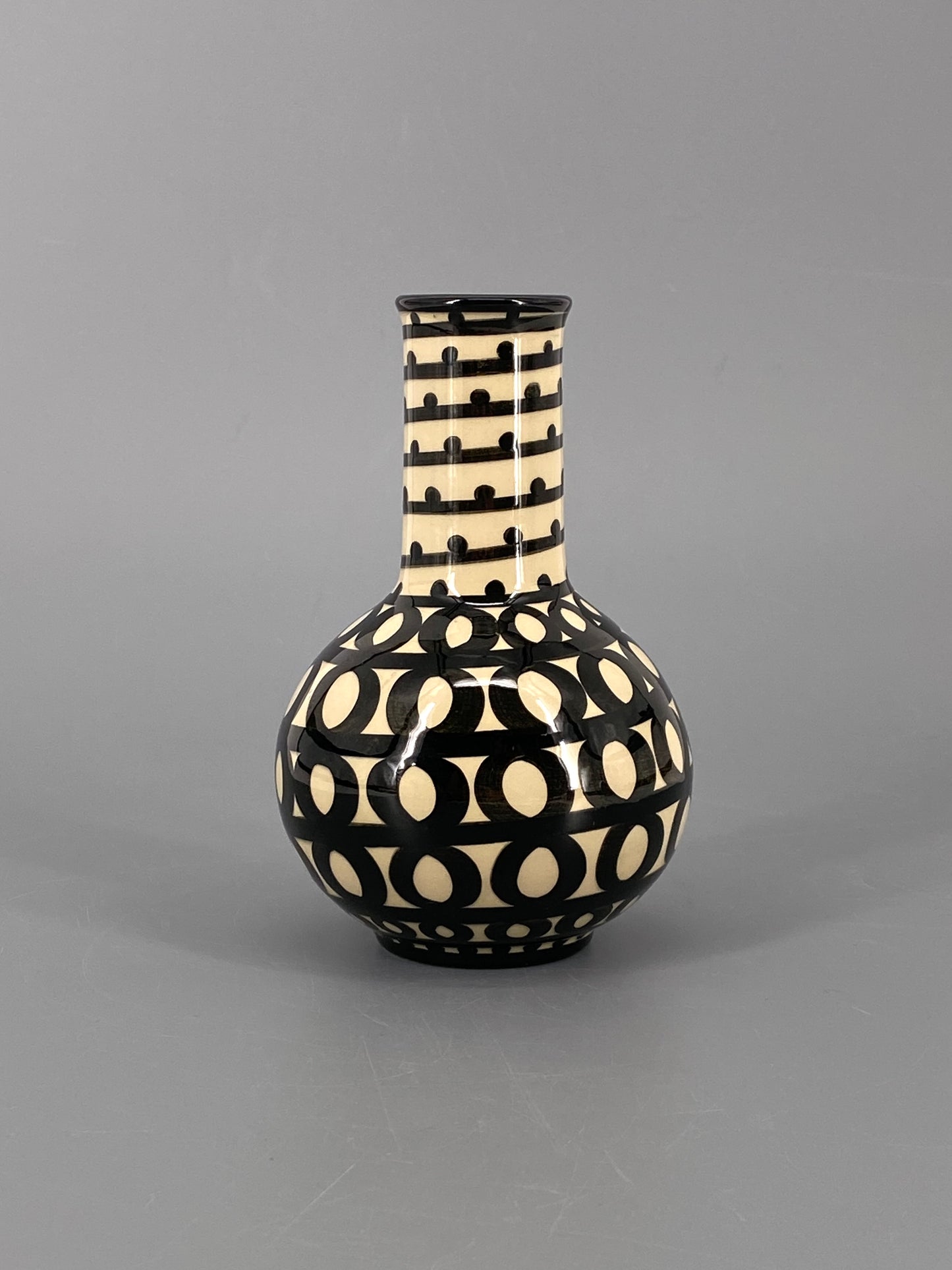 Vase aus Keramik von Hedwig Bollhagen, Dekor 203 der Linie Ritz, Deutschland