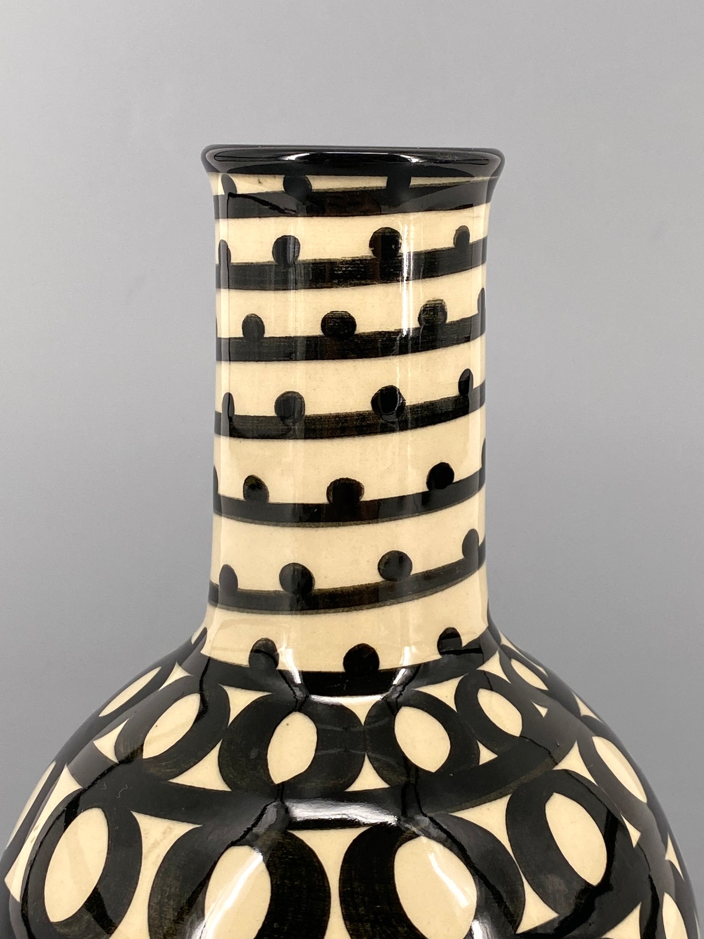 Vase aus Keramik von Hedwig Bollhagen, Dekor 203 der Linie Ritz, Deutschland