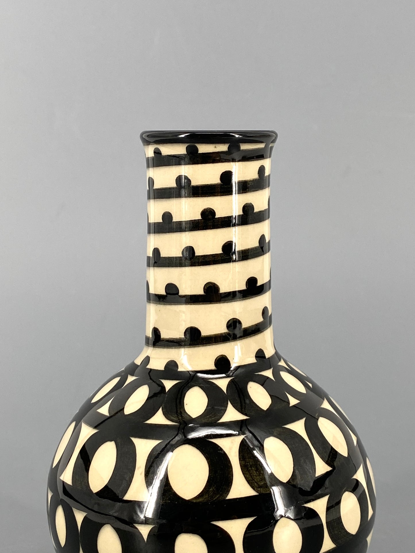 Vase aus Keramik von Hedwig Bollhagen, Dekor 203 der Linie Ritz, Deutschland