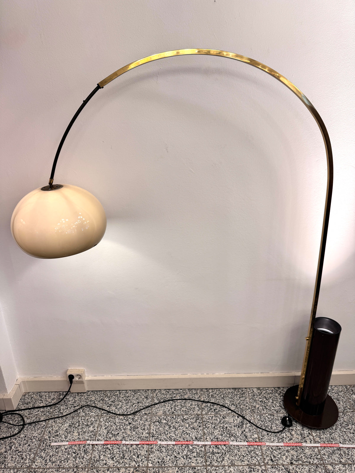 VINTAGE SPACE AGE  1970ER BOGENLAMPE MIT UP-LIGHT SOCKEL