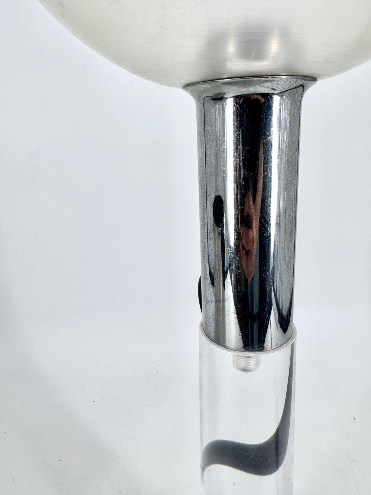 Stehlampe Harvey Guzzini - Lucite. Italien, 70er Jahre