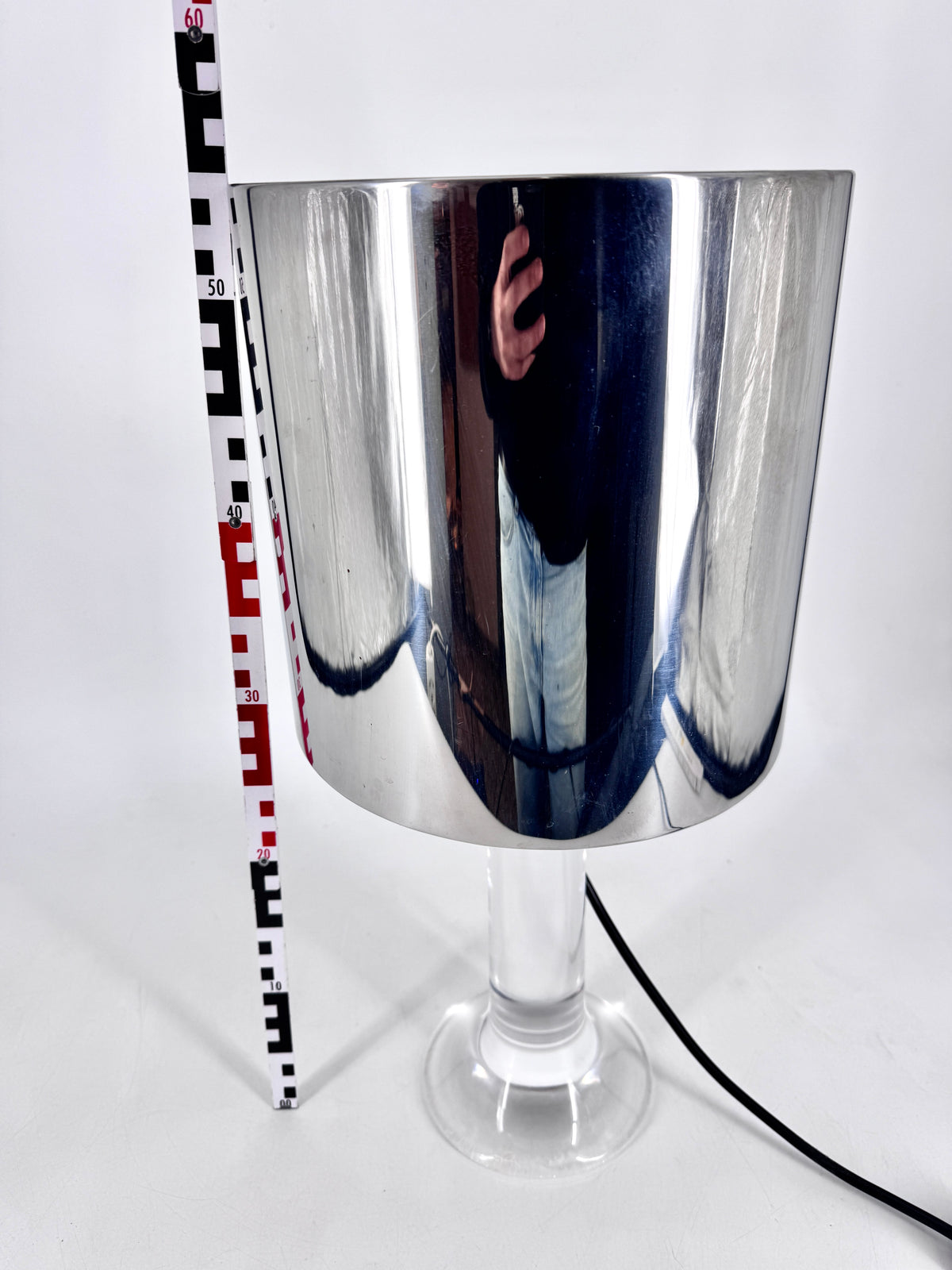 Stehlampe Harvey Guzzini - Lucite. Italien, 70er Jahre
